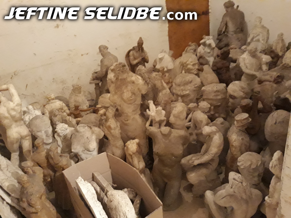 Selidbe Statua Figura Beograd
